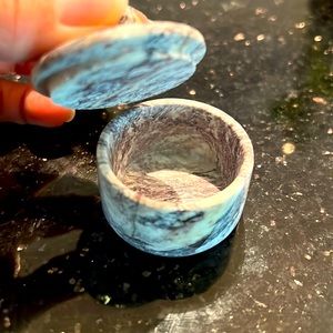 Natural stone trinket box